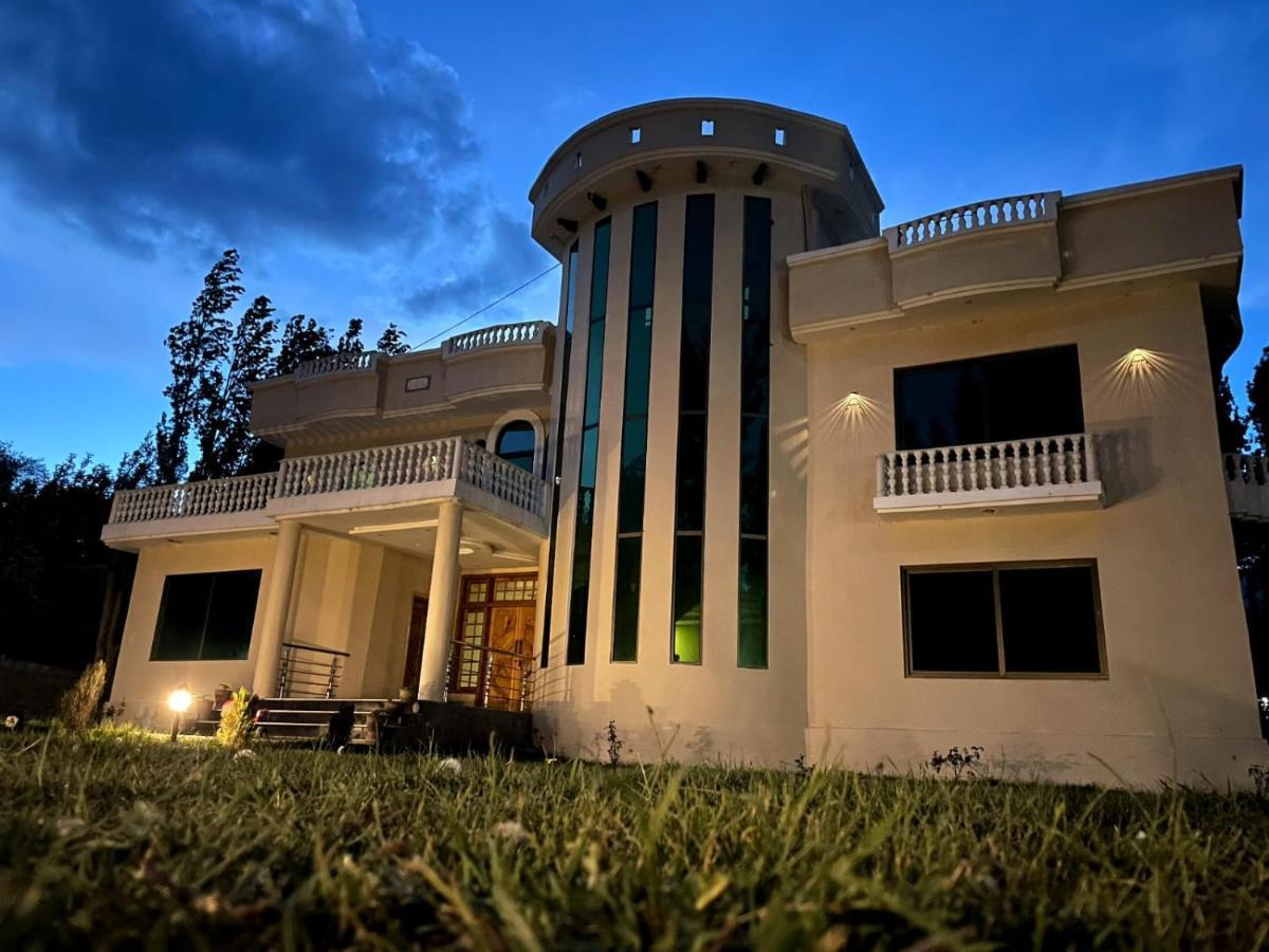 Skardu Saraye Hotel & Resort Esterno foto